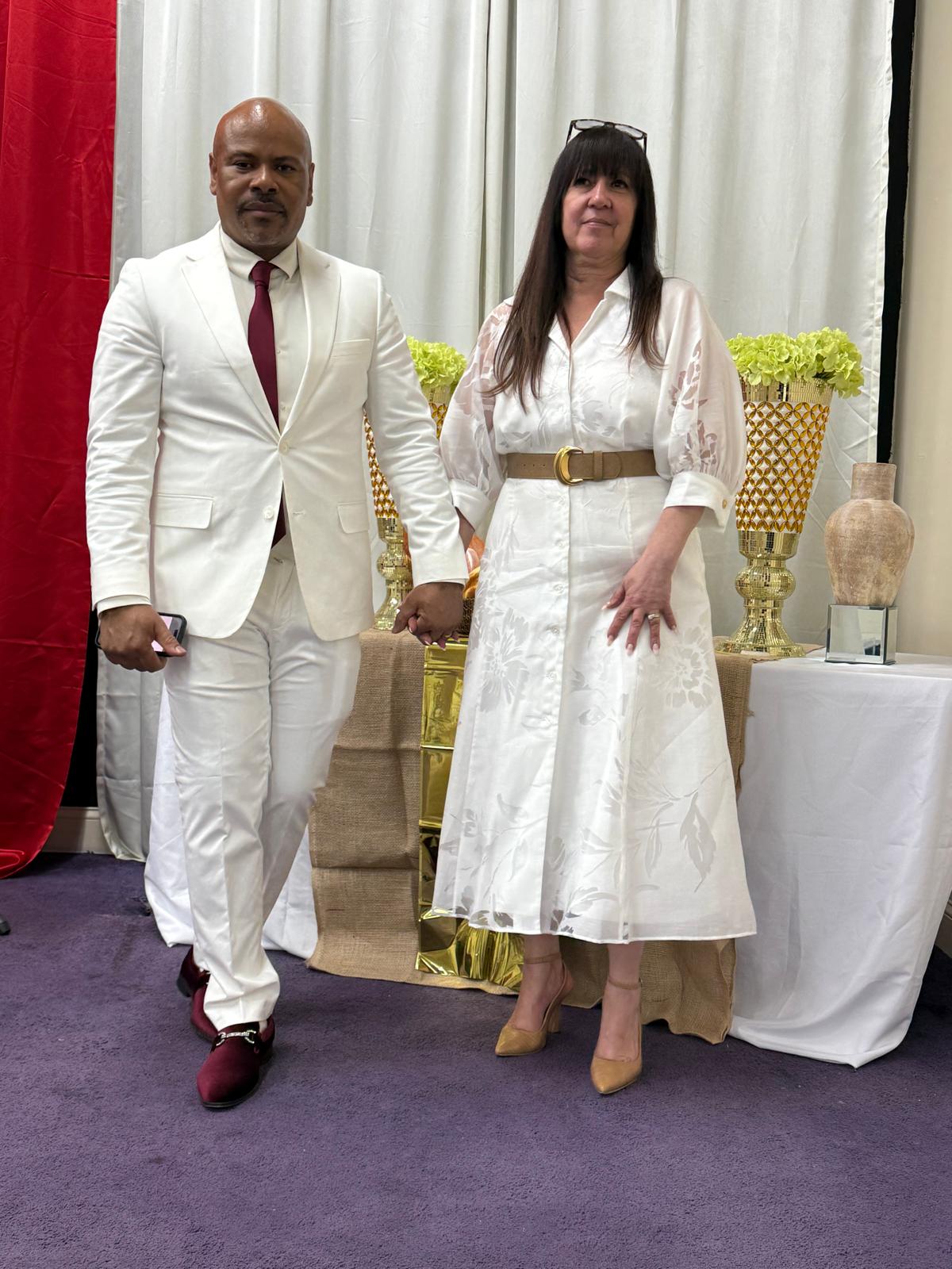 Pastor Daniel Baez, Pastor General y Fundador de Iglesia Evangelio del Reino Inc.